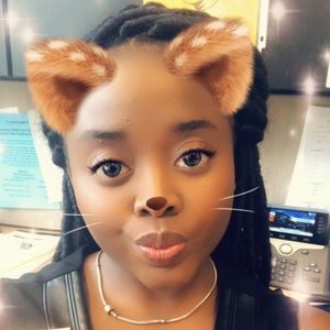 Meet your Posher, Crystal